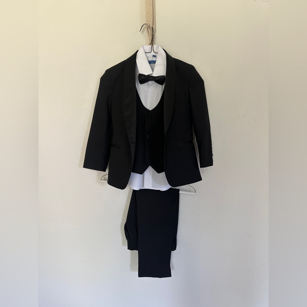 Boys Perry Ellis Tuxedo